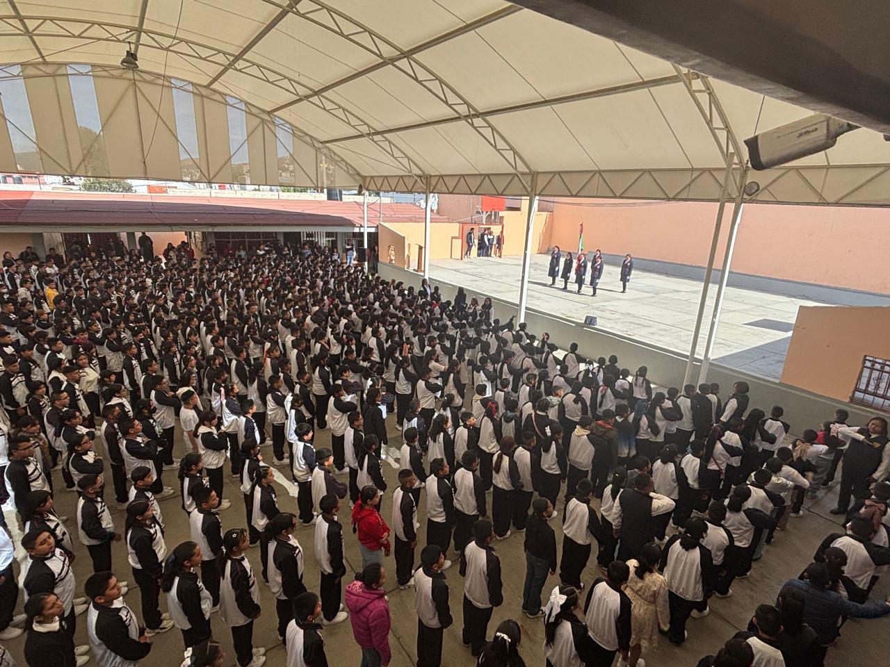 Imagen 2 del carrusel de la escuela